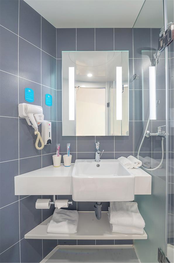 Hanting Express Shanghai Jiazhan Road Екстер'єр фото