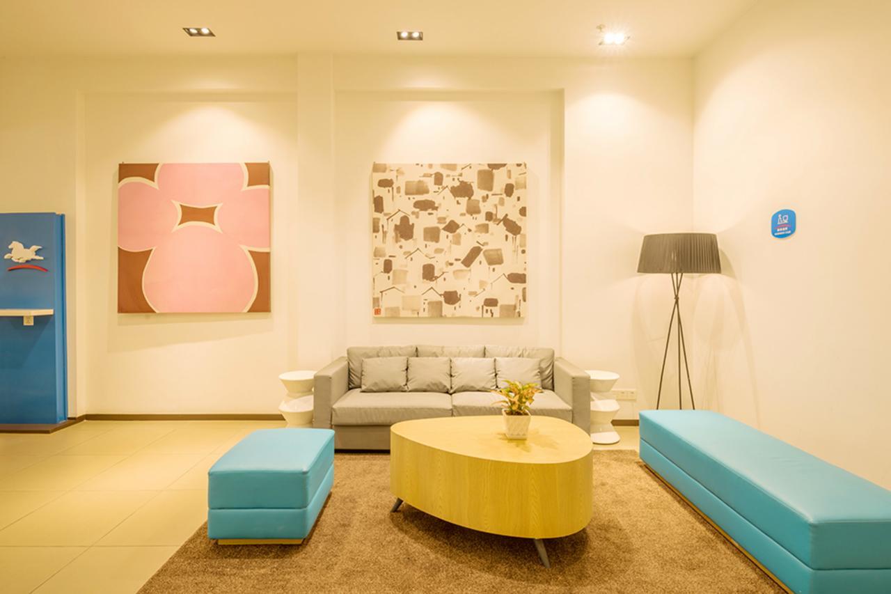 Hanting Express Shanghai Jiazhan Road Екстер'єр фото