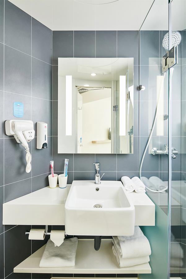 Hanting Express Shanghai Jiazhan Road Екстер'єр фото